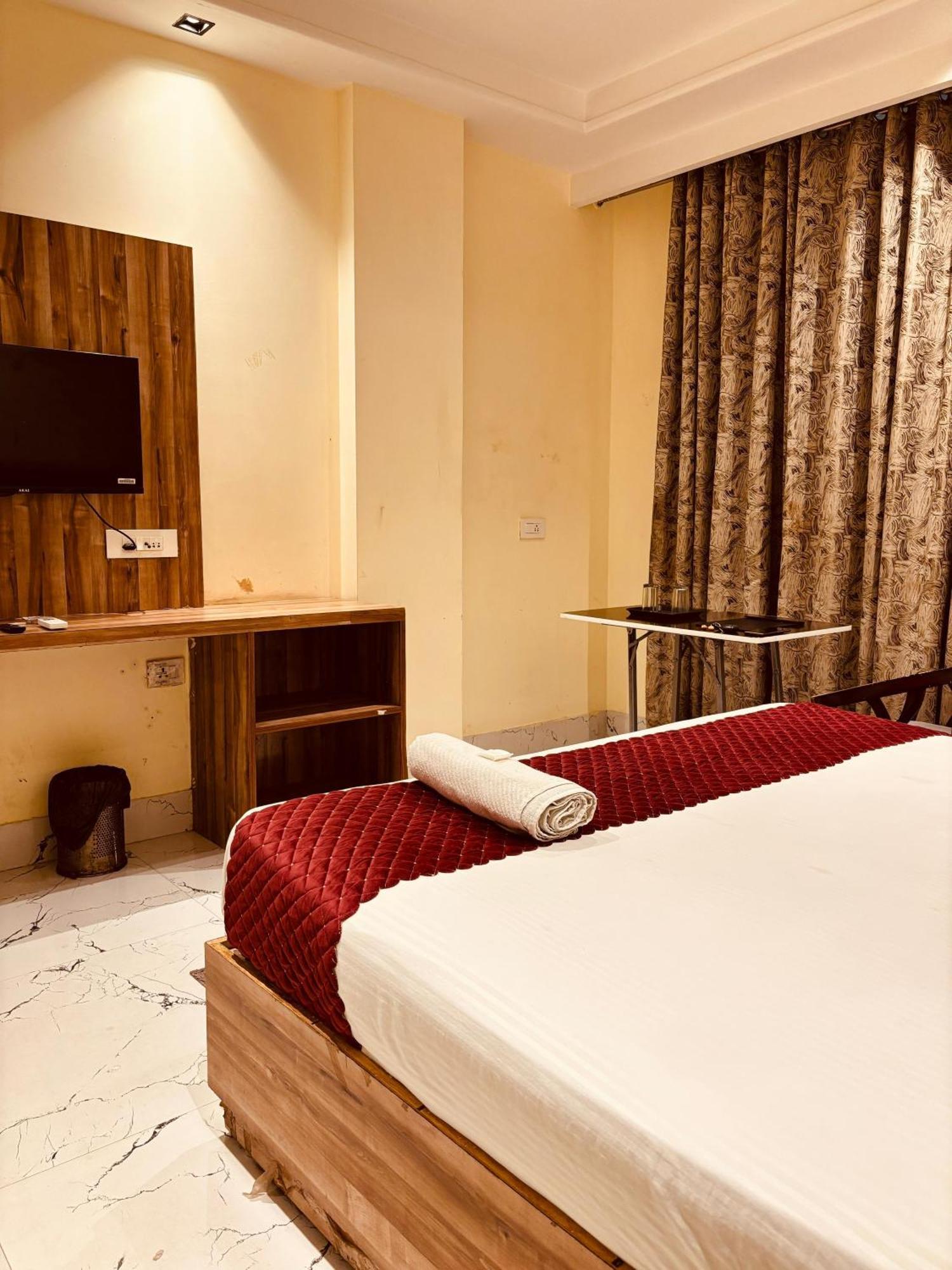Gl House Near Delhi Airport Mahipalpur 4*